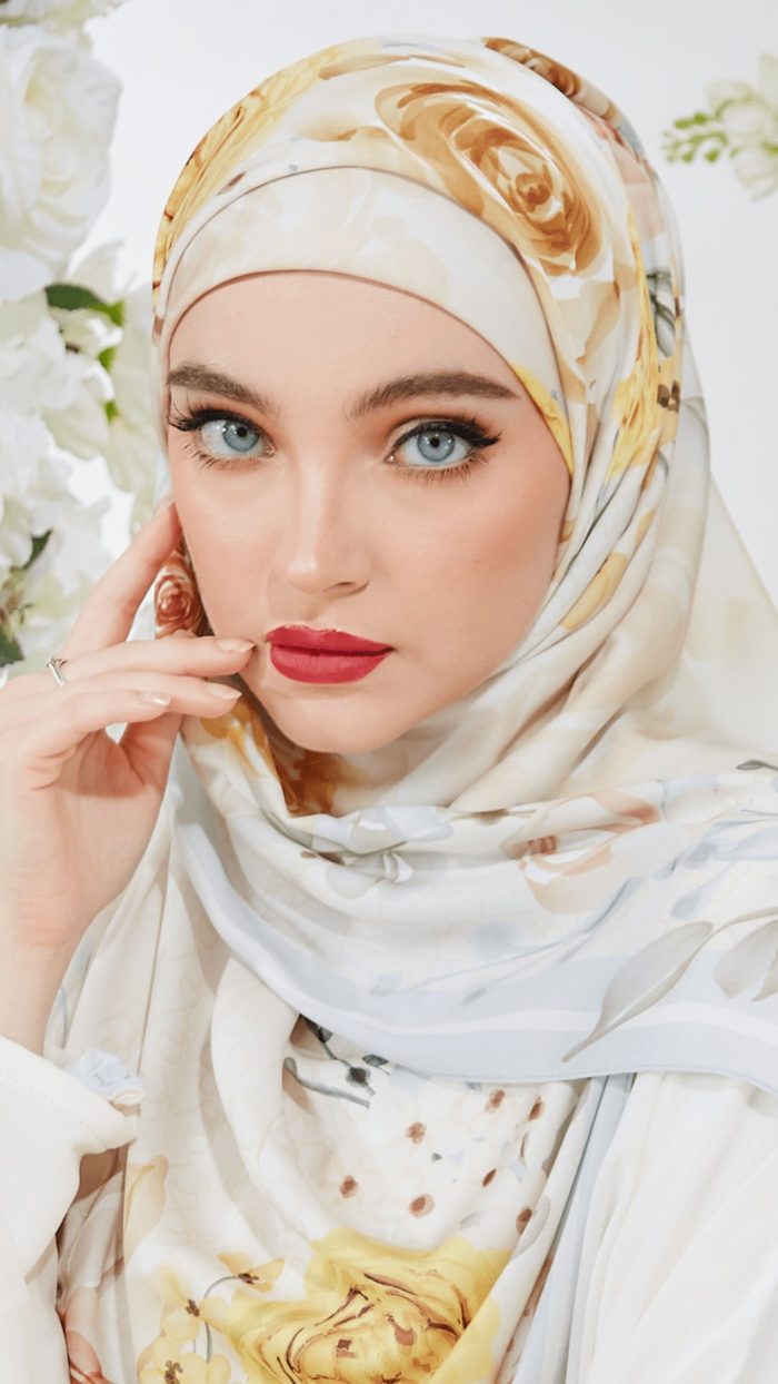 Tulin x Roos Scarves: Arctic Golden - Image 6